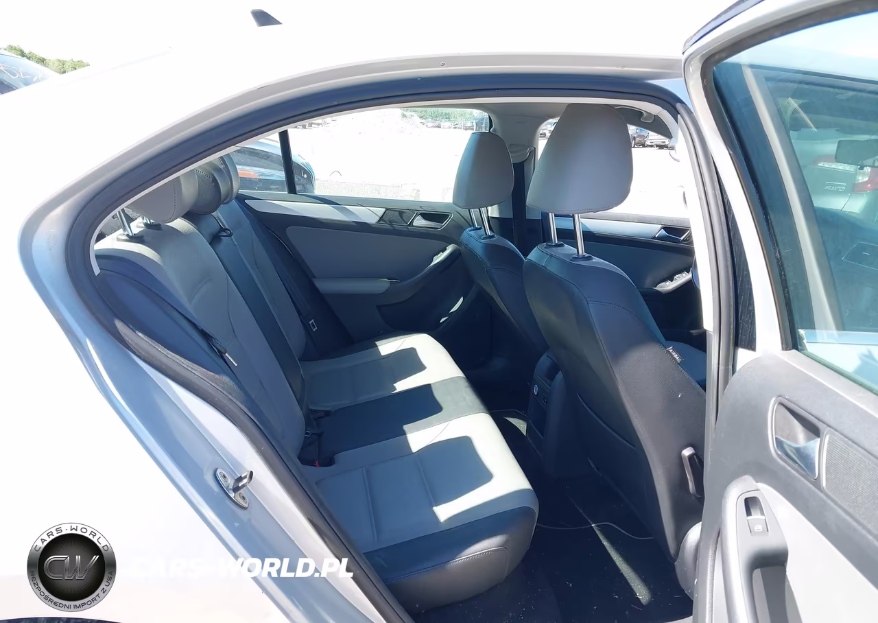 2013 Volkswagen Jetta Hybrid Sel VIN:3VW637AJ1DM225903 - 8