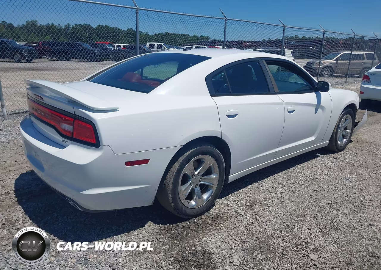 2014 Dodge Charger Sxt Plus VIN:2C3CDXHG6EH207186 - 4