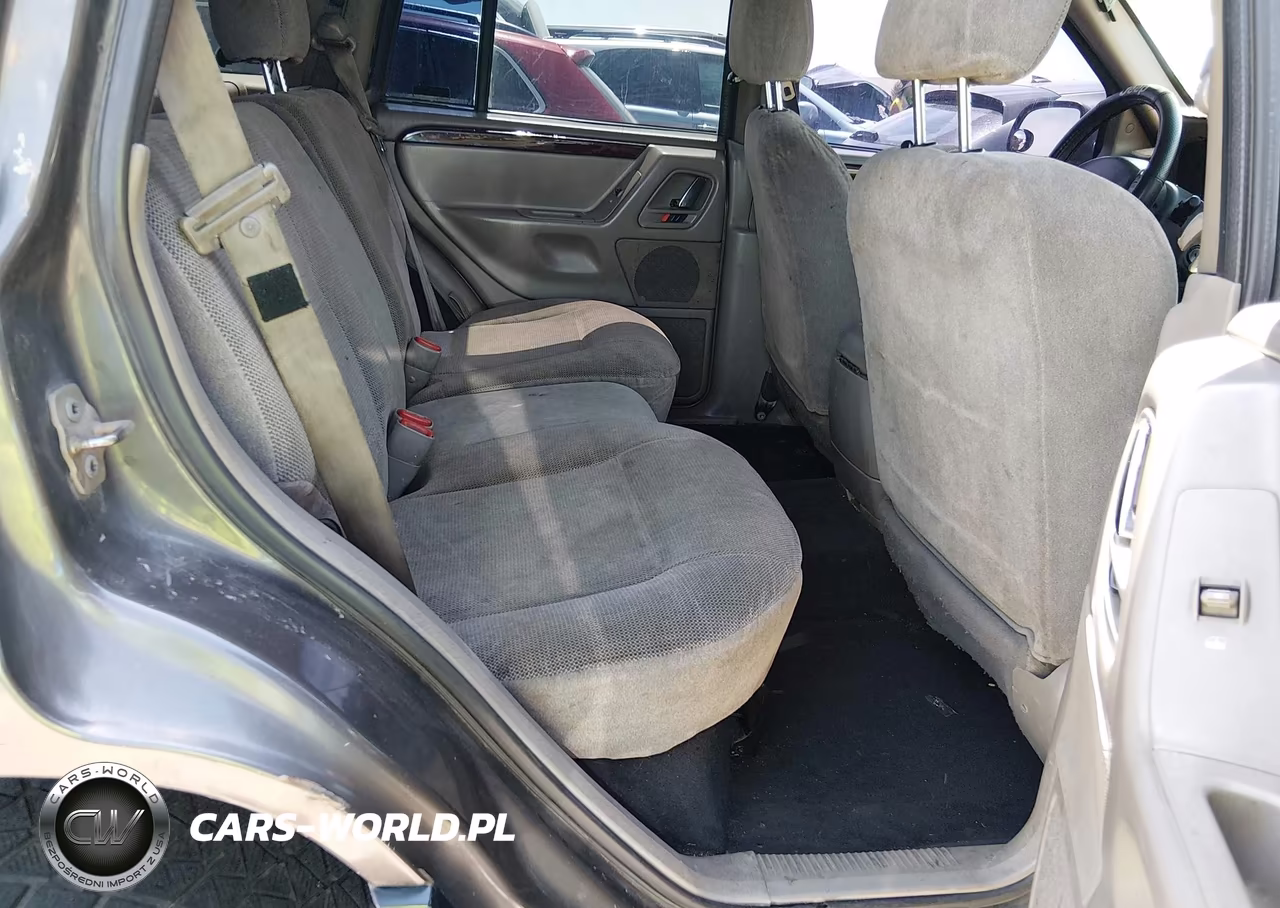 2000 Jeep Grand Cherokee Laredo VIN:1J4GW48S9YC241828 - 8