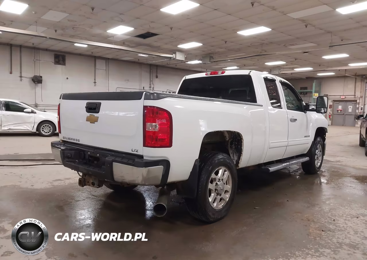 2013 Chevrolet Silverado 2500Hd Ltz VIN:1GC2KYC88DZ310966 - 4