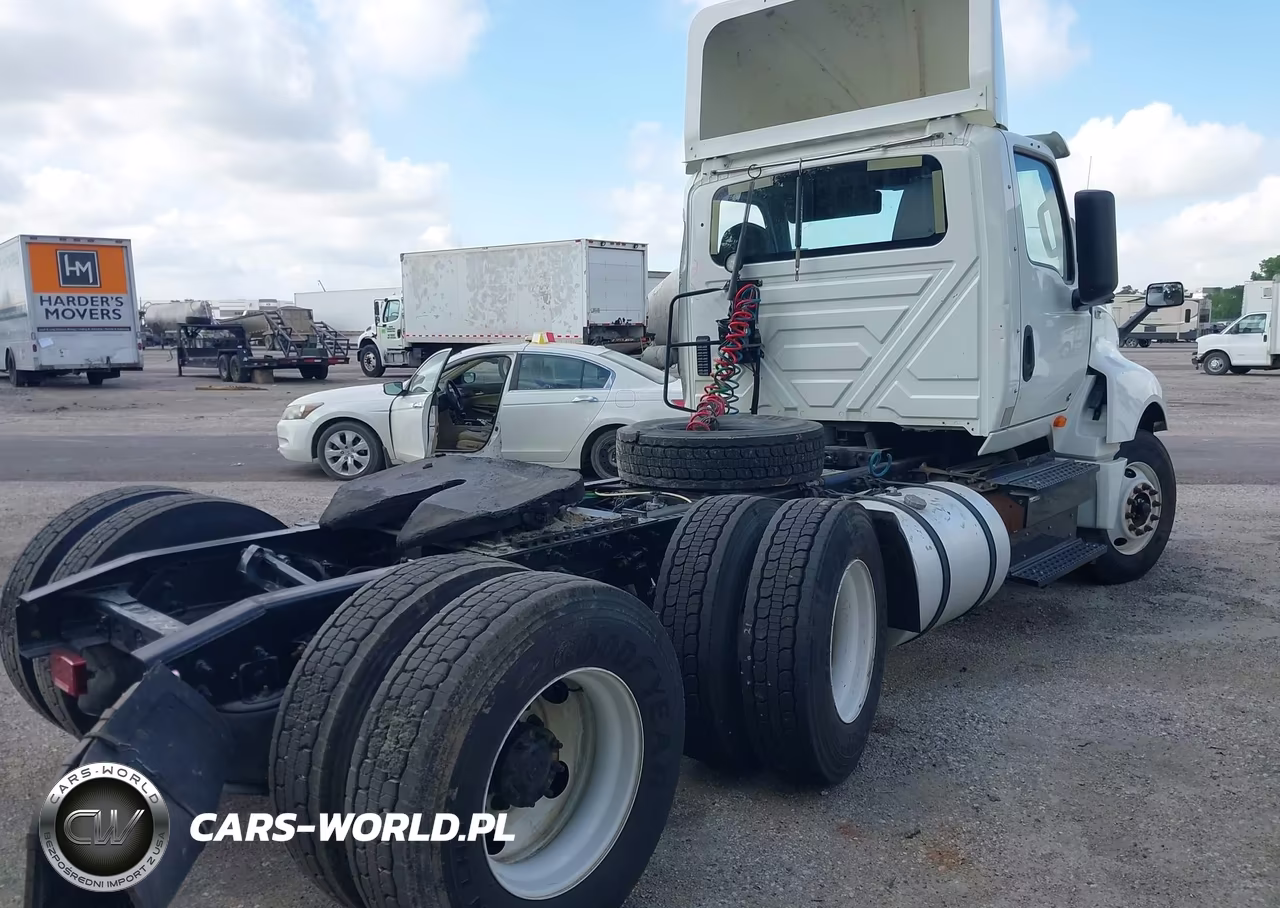 2019 International Lt VIN:3HCDZAPR3KL539819 - 4
