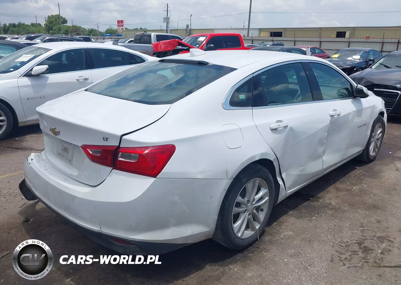 2018 Chevrolet Malibu Lt VIN:1G1ZD5ST6JF173402 - 4
