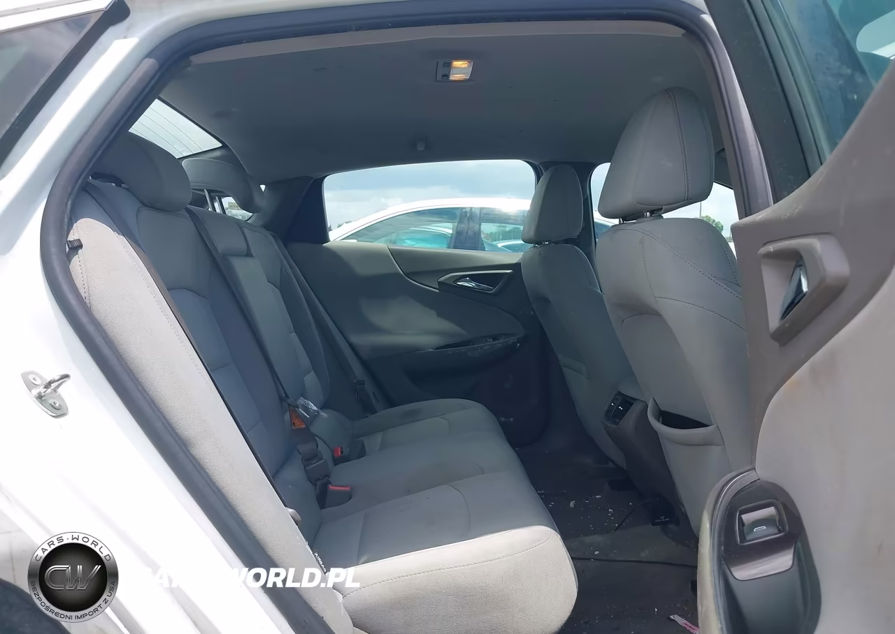 2018 Chevrolet Malibu Lt VIN:1G1ZD5ST6JF173402 - 8