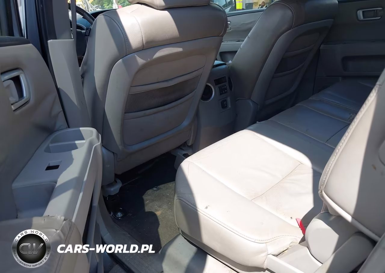 2010 Honda Pilot Ex-L VIN:5FNYF4H55AB026041 - 8