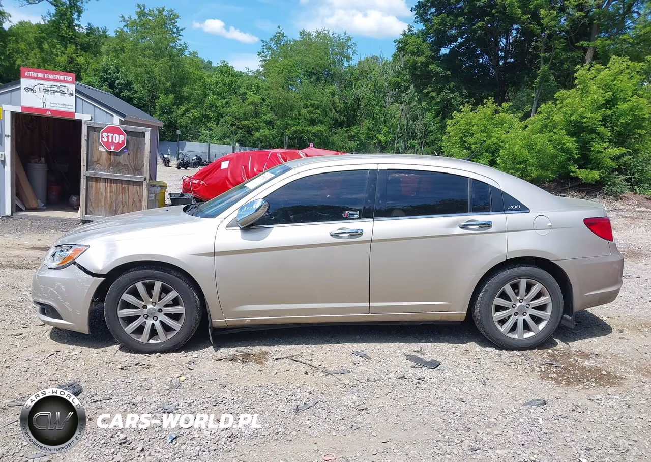 2013 Chrysler 200 Limited VIN:1C3CCBCG7DN649915 - 14