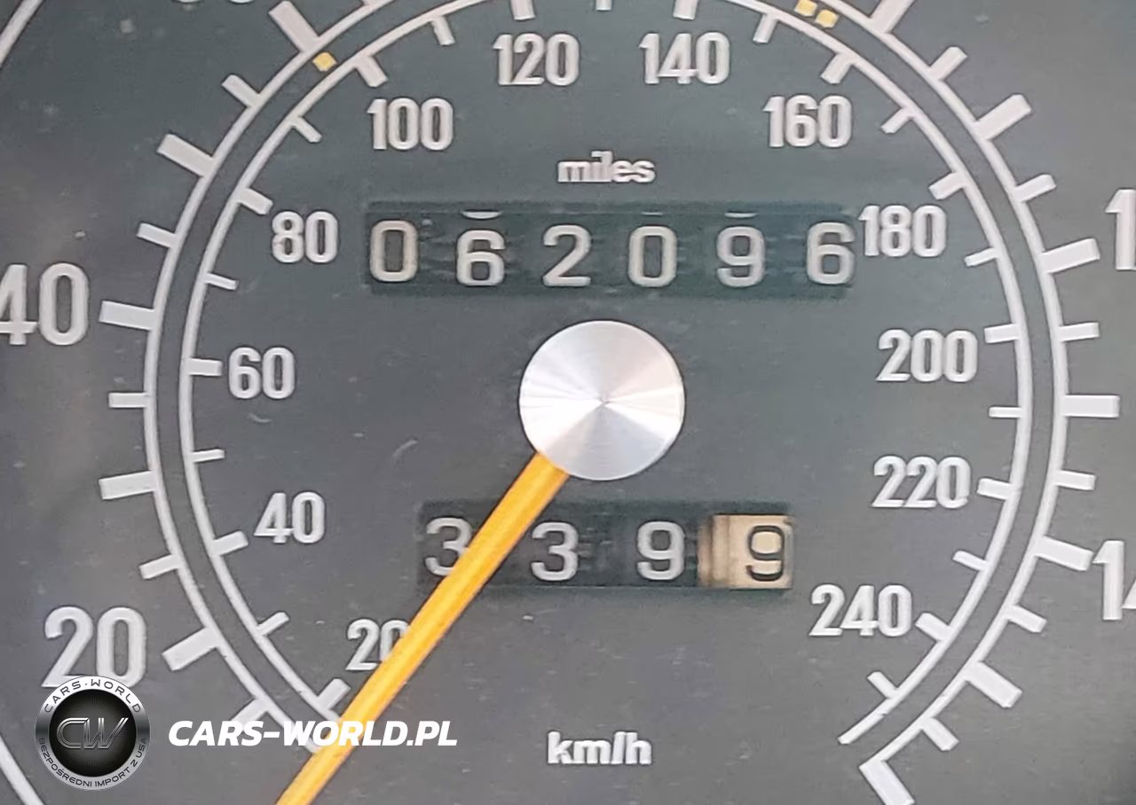 1977 Mercedes-Benz 450 VIN:10704412036394 - 15
