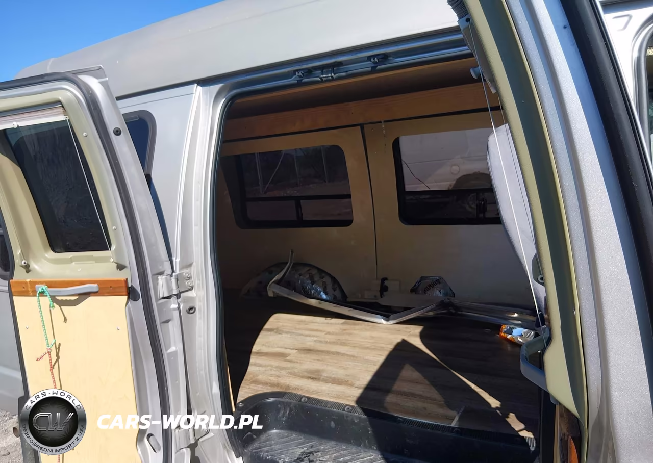 2003 Ford E-150 Recreational VIN:1FDRE14W33HB65216 - 8