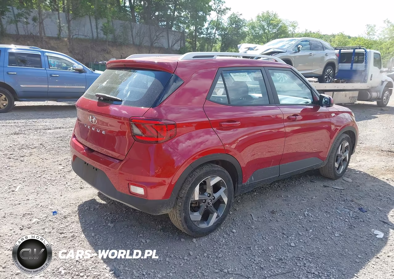 2021 Hyundai Venue Sel VIN:KMHRC8A30MU103418 - 4