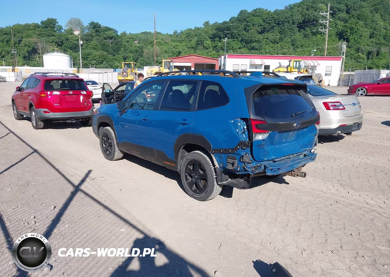 2023 Subaru Forester Wilderness VIN:JF2SKALCXPH400756 - 3