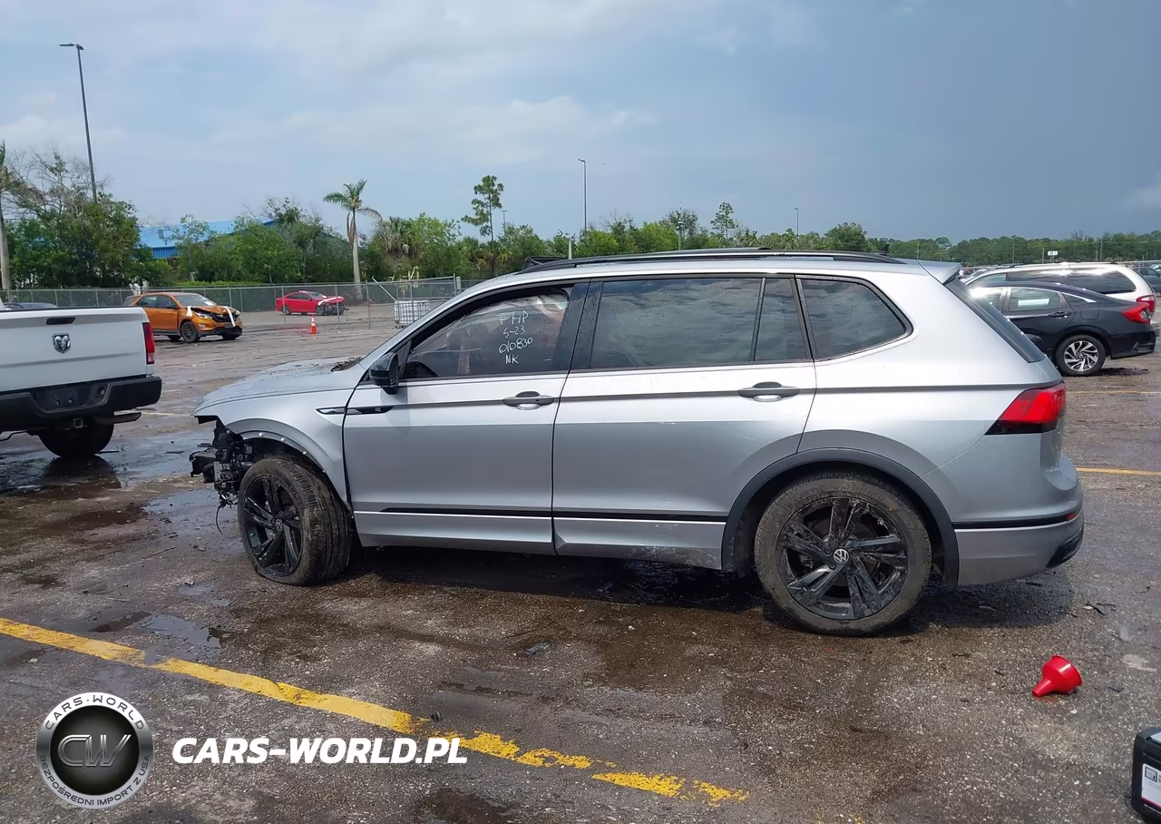 2023 Volkswagen Tiguan 2.0T Se R-Line Black VIN:3VVCB7AX6PM010830 - 14
