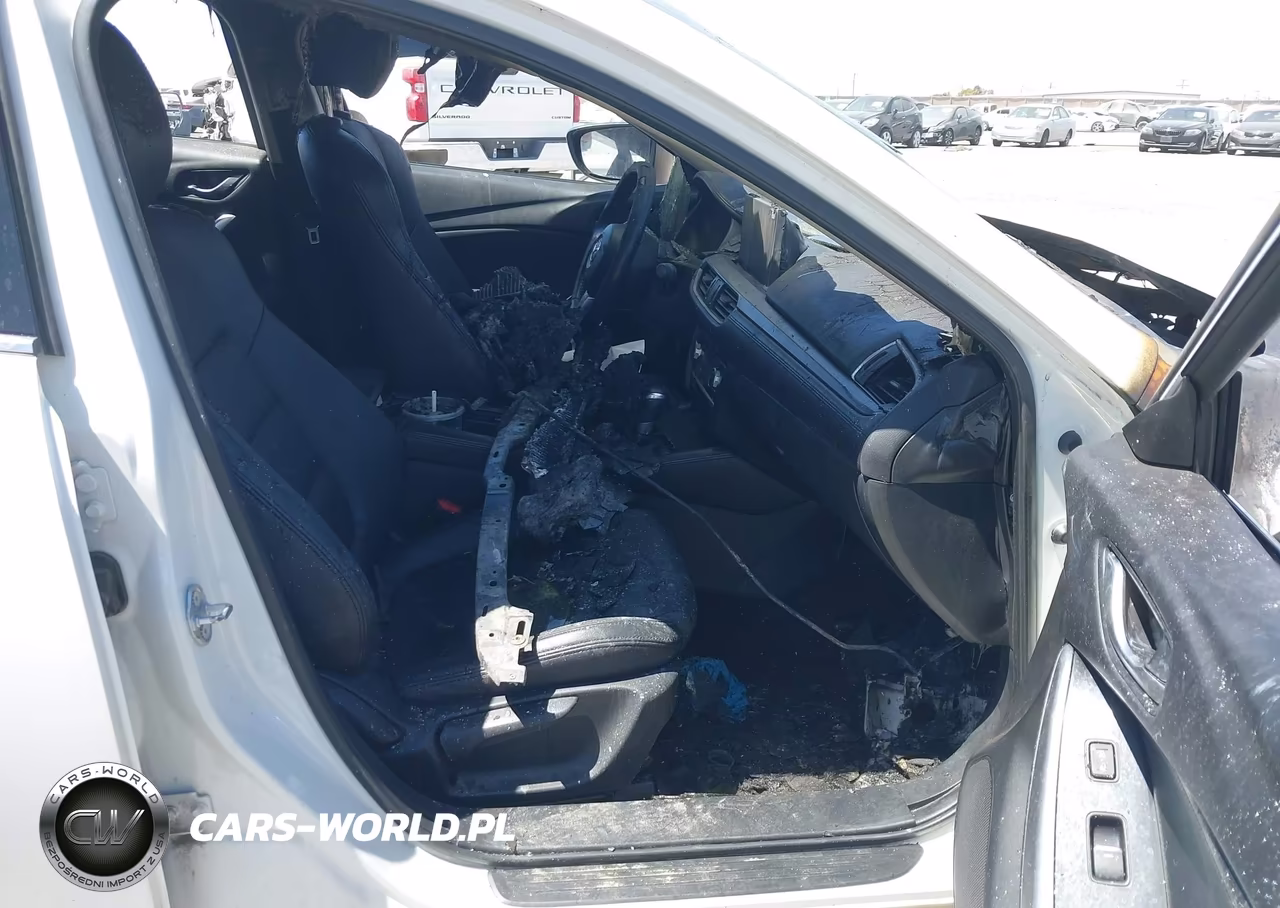 2016 Mazda Mazda6 I Touring VIN:JM1GJ1V5XG1444013 - 5