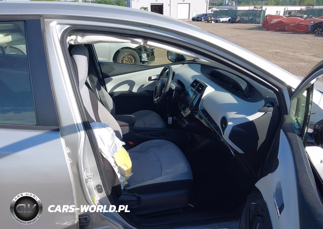 2019 Toyota Prius Le VIN:JTDKARFU5K3101086 - 5