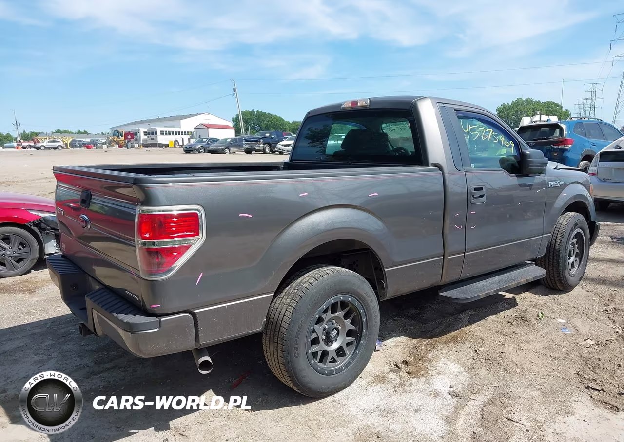 2014 Ford F-150 Xl VIN:1FTMF1CM0EFC06136 - 4