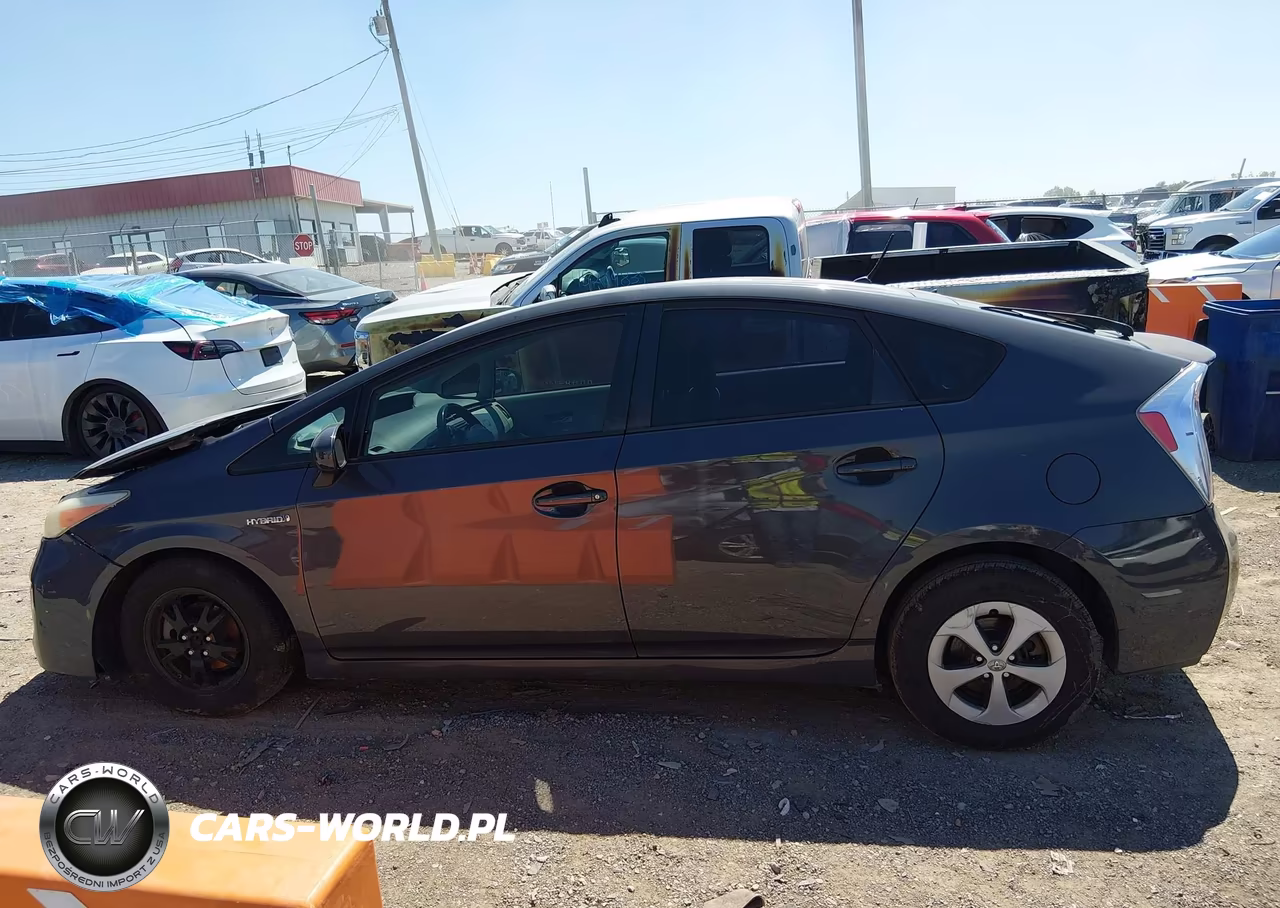 2012 Toyota Prius Two VIN:JTDKN3DU5C1527345 - 13