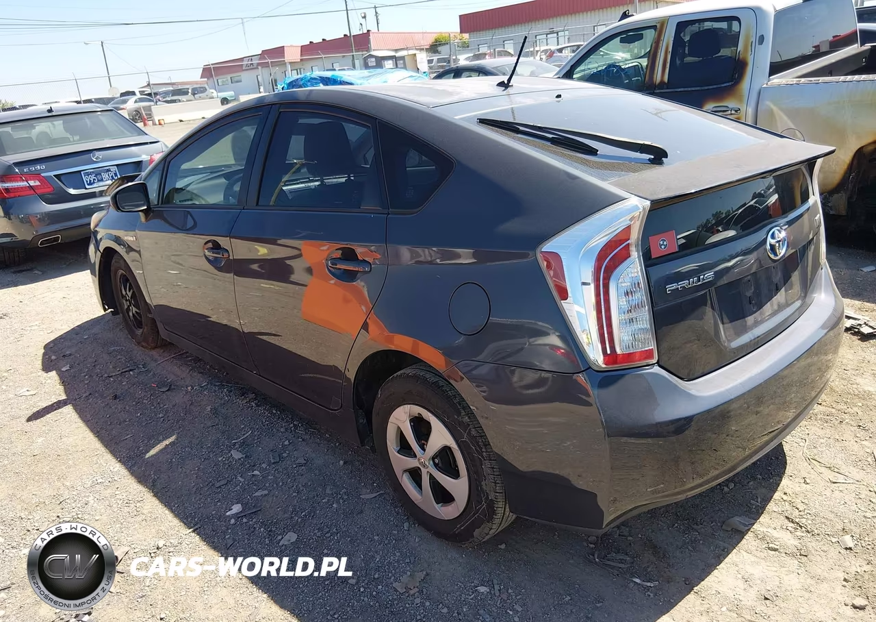 2012 Toyota Prius Two VIN:JTDKN3DU5C1527345 - 3