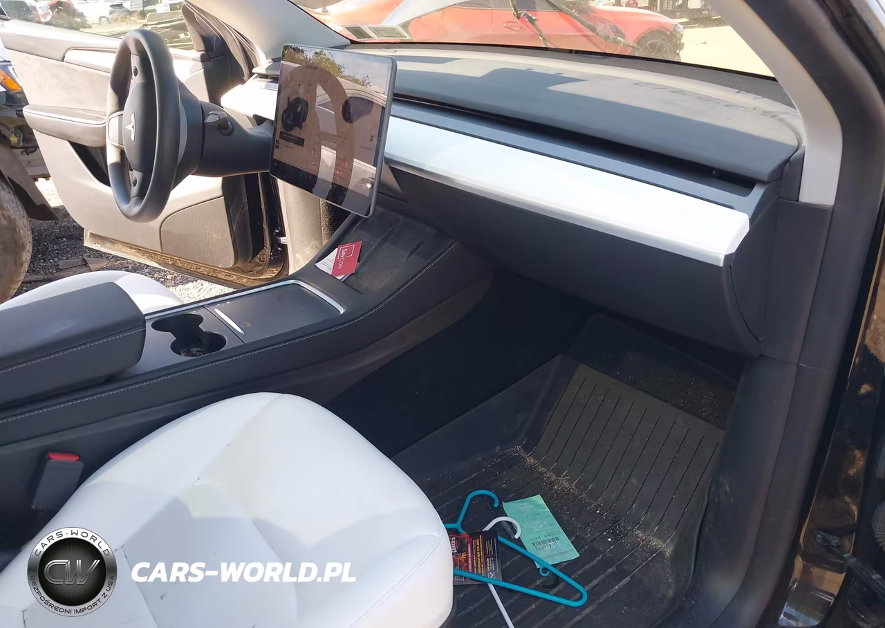 2024 Tesla Model Y Long Range Dual Motor All-Wheel Drive VIN:7SAYGDEE8RA219619 - 5