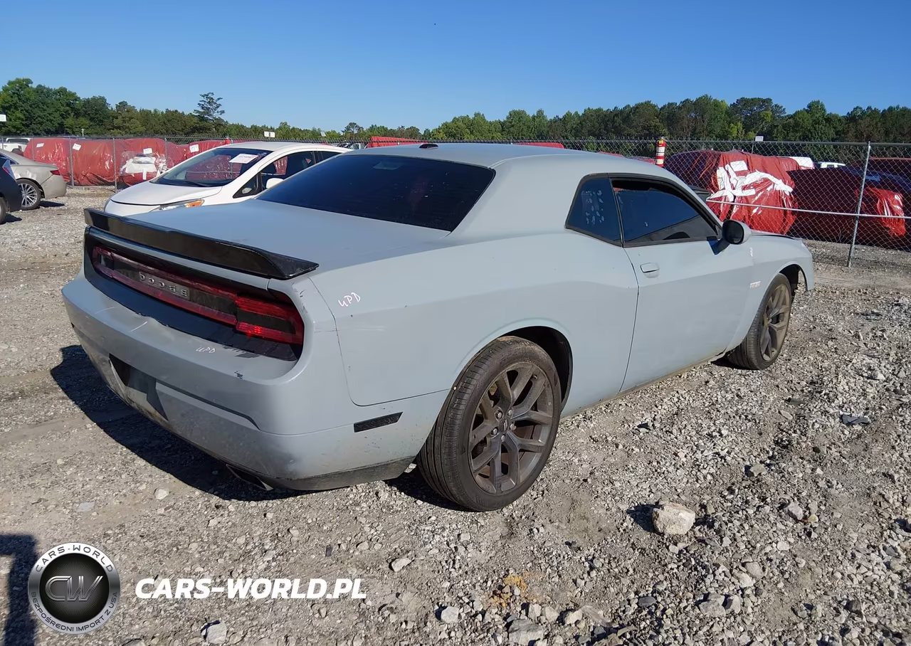 2013 Dodge Challenger Sxt VIN:2C3CDYAG4DH676498 - 4