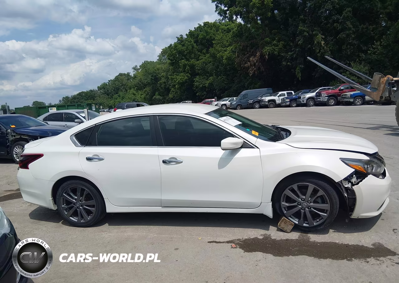 2018 Nissan Altima 2.5 Sr VIN:1N4AL3APXJC292920 - 13