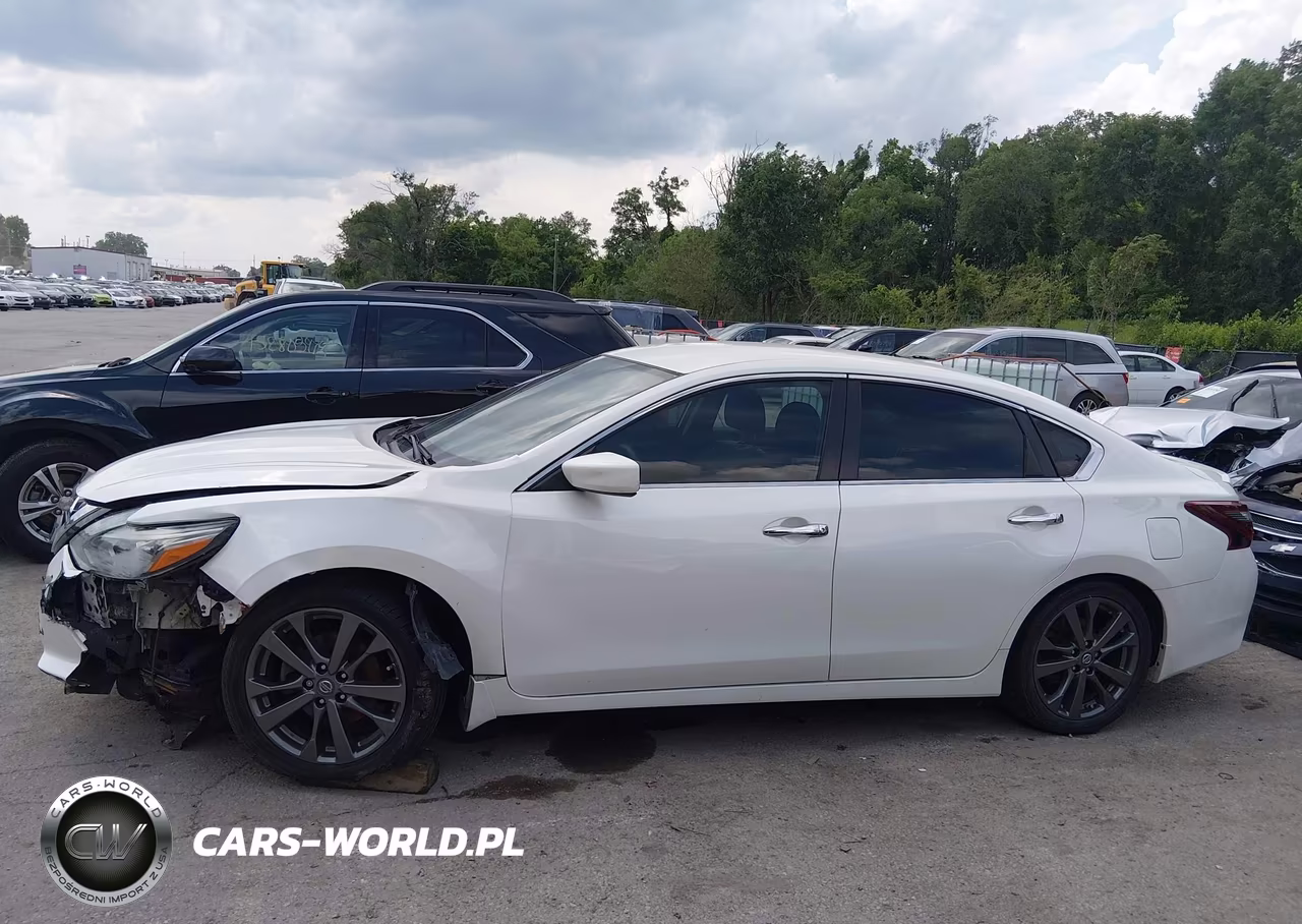 2018 Nissan Altima 2.5 Sr VIN:1N4AL3APXJC292920 - 14