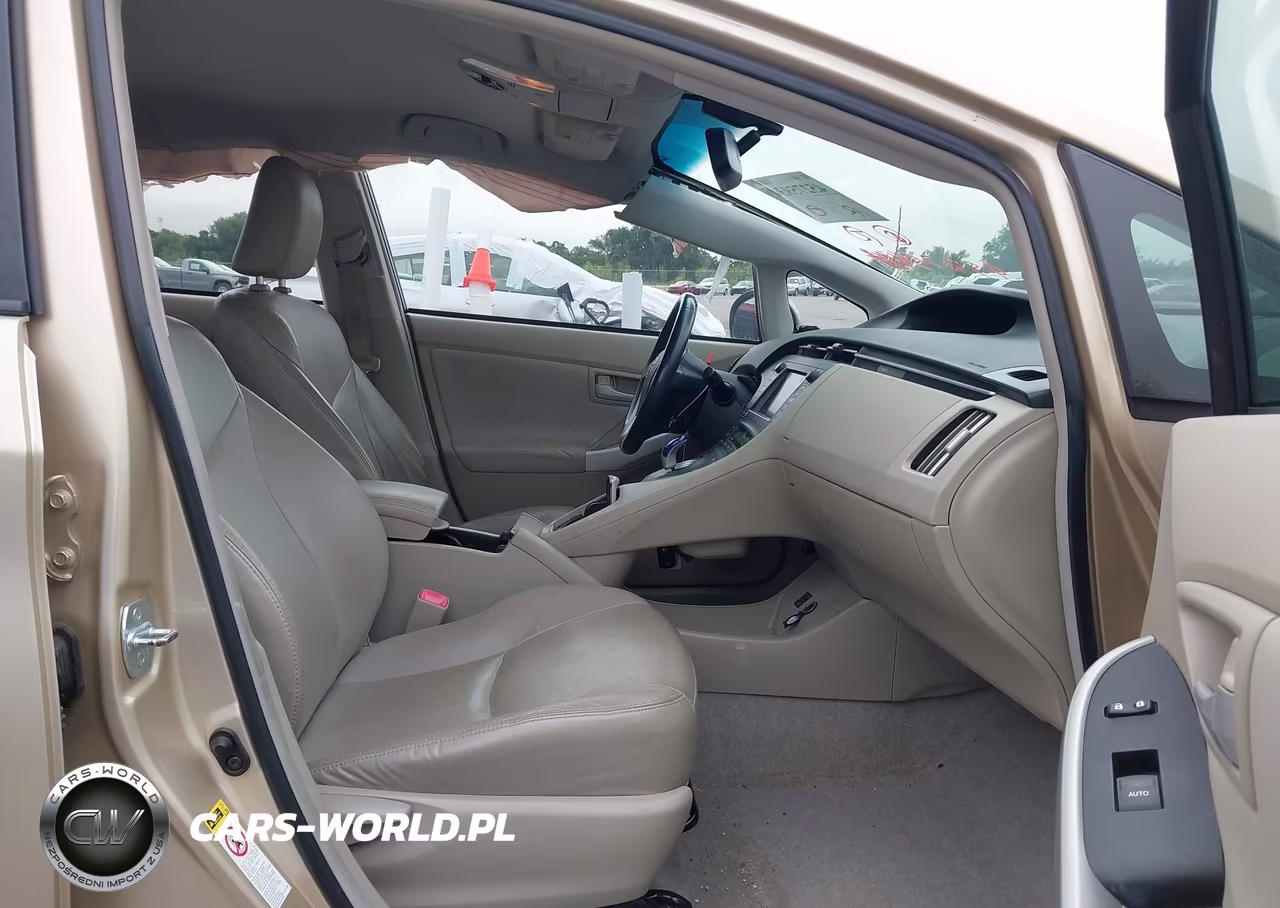 2011 Toyota Prius VIN:JTDKN3DU2B1340577 - 5