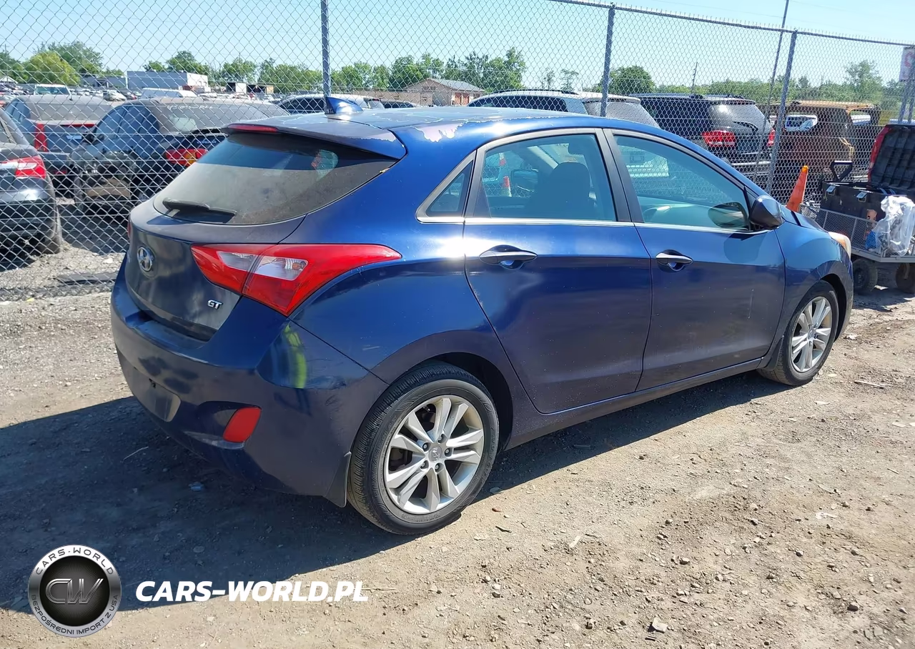 2013 Hyundai Elantra Gt VIN:KMHD35LE7DU036338 - 4