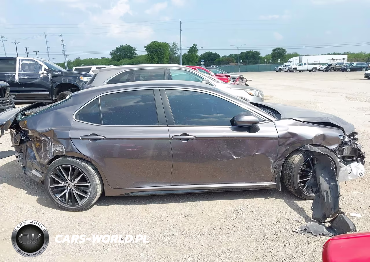 2021 Toyota Camry Se VIN:4T1G11AK5MU423068 - 13