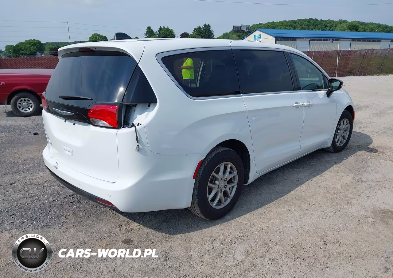 2026 Chrysler Voyager Lx VIN:2C4RC1CG2TR261931 - 4