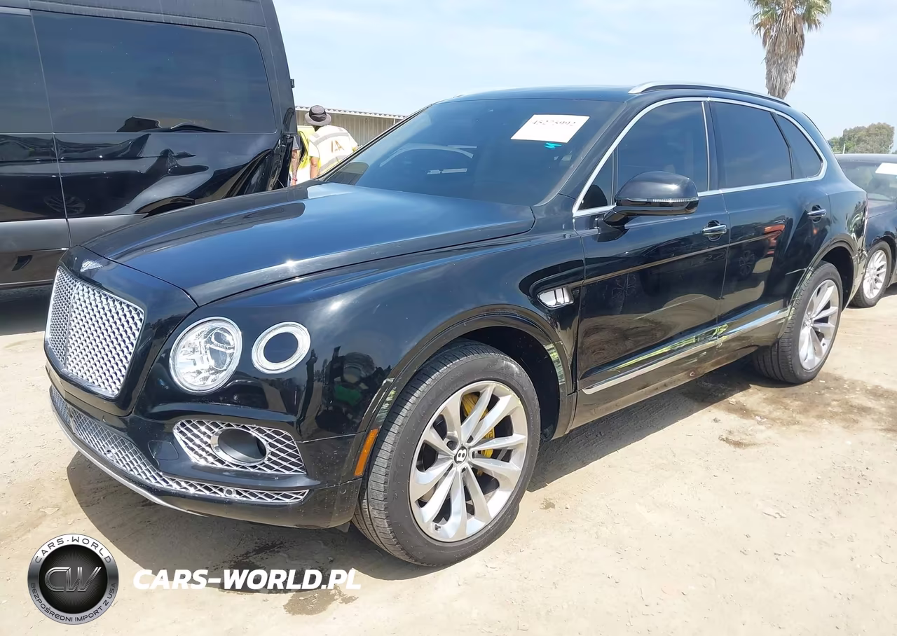 2017 Bentley Bentayga W12-W12 First Edition VIN:SJAAC2ZV1HC015687 - 2