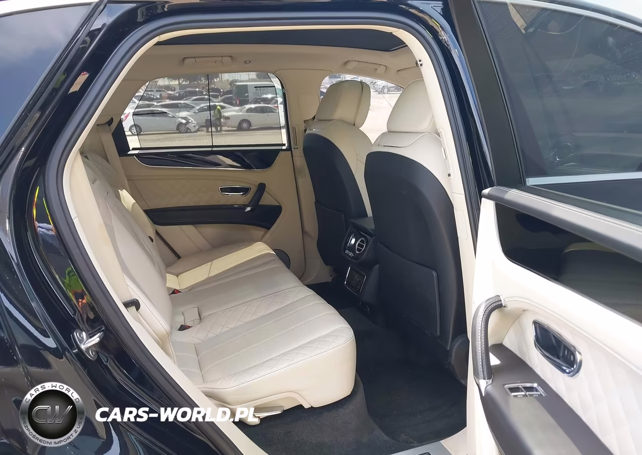 2017 Bentley Bentayga W12-W12 First Edition VIN:SJAAC2ZV1HC015687 - 8