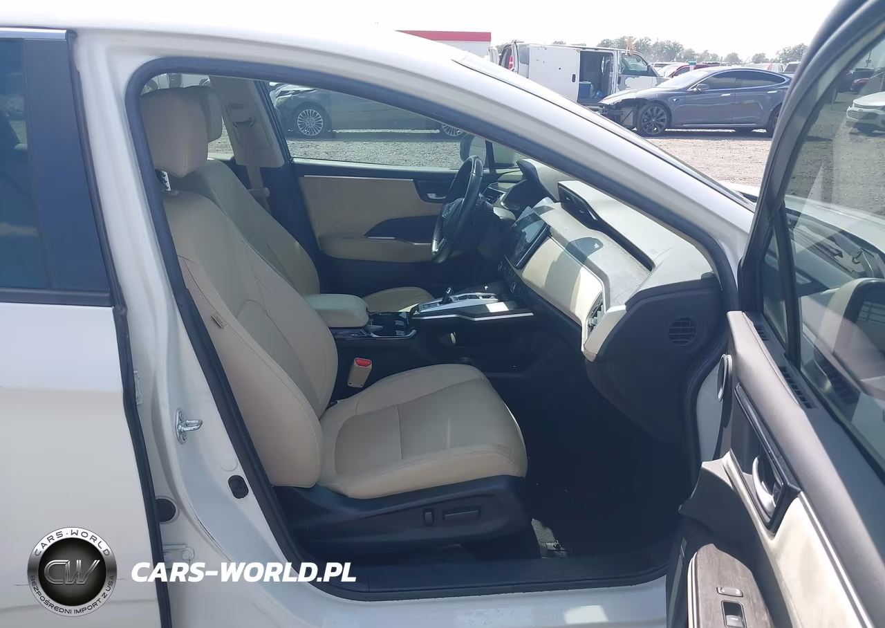 2018 Honda Clarity Plug-In Hybrid Touring VIN:JHMZC5F34JC014284 - 5