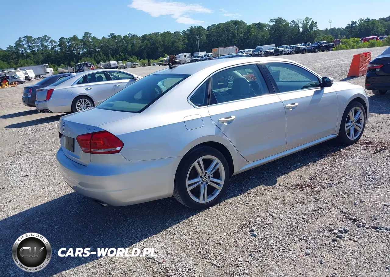 2014 Volkswagen Passat 3.6L V6 Se VIN:1VWBM7A36EC020111 - 4