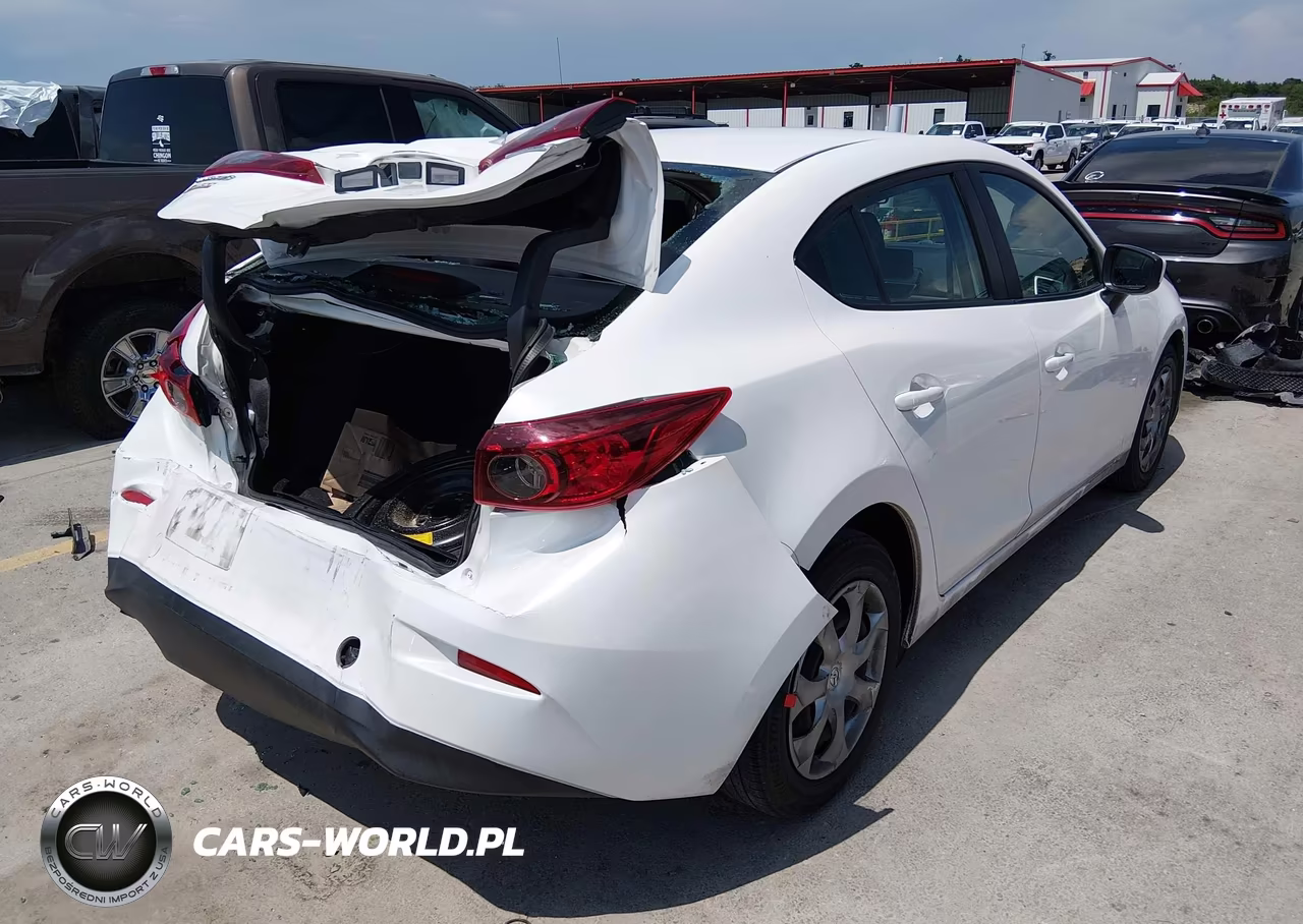2017 Mazda Mazda3 Sport VIN:3MZBN1U77HM105776 - 4