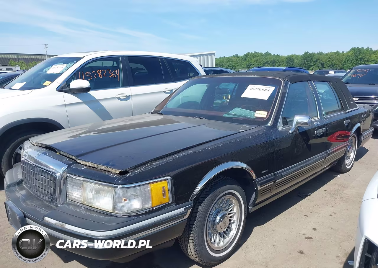 1994 Lincoln Town Car Signature-Tournament VIN:1LNLM82W5RY640605 - 2