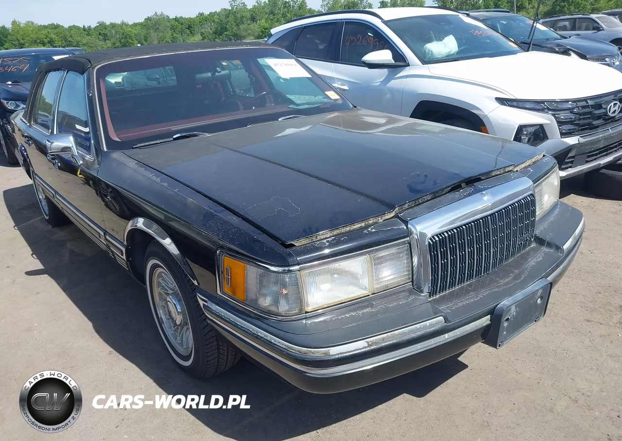 1994 Lincoln Town Car Signature-Tournament VIN:1LNLM82W5RY640605 - 6