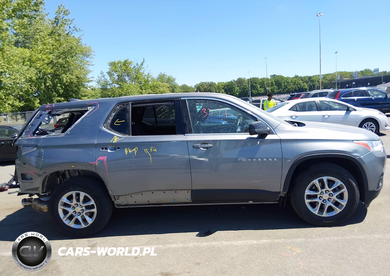 2021 Chevrolet Traverse Awd Ls VIN:1GNEVFKW6MJ173721 - 13