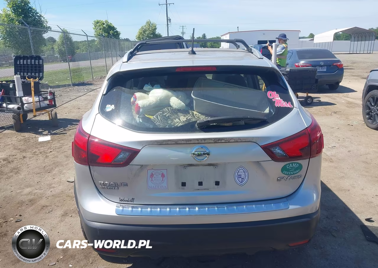 2018 Nissan Rogue Sport Sv VIN:JN1BJ1CR9JW204691 - 17