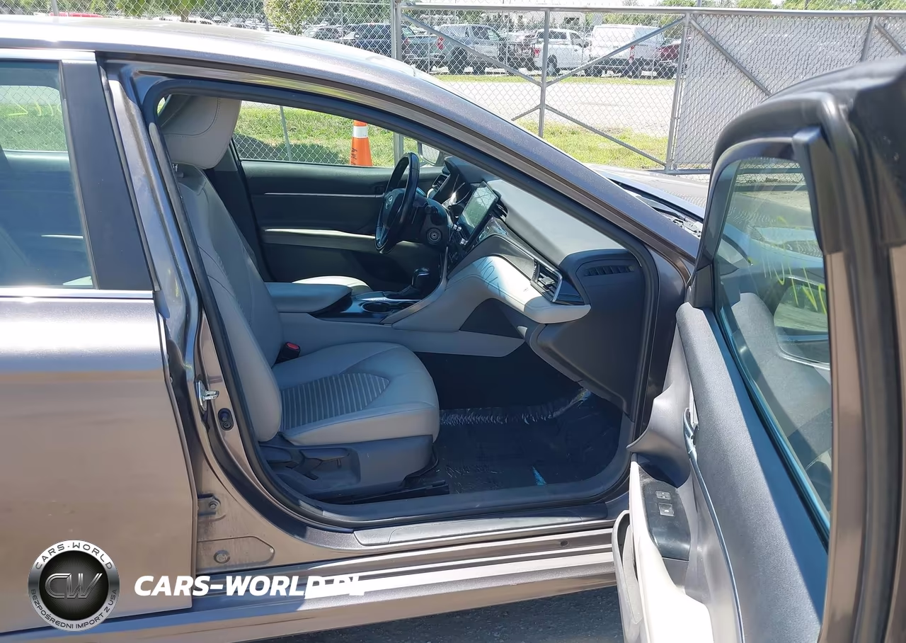 2020 Toyota Camry Se VIN:4T1G11AKXLU354893 - 5