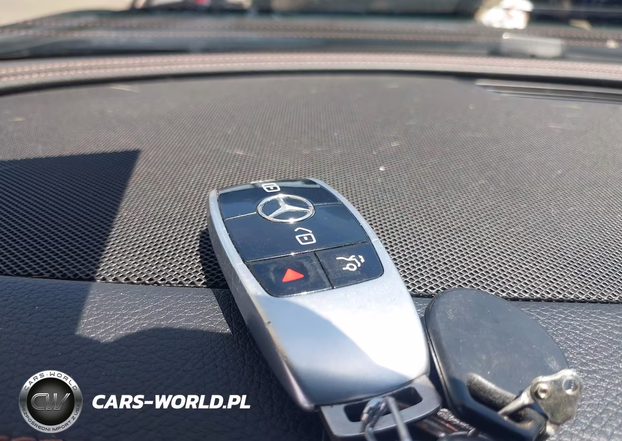 2020 Mercedes-Benz E 450 4Matic VIN:W1K1K6JB7LF137087 - 11
