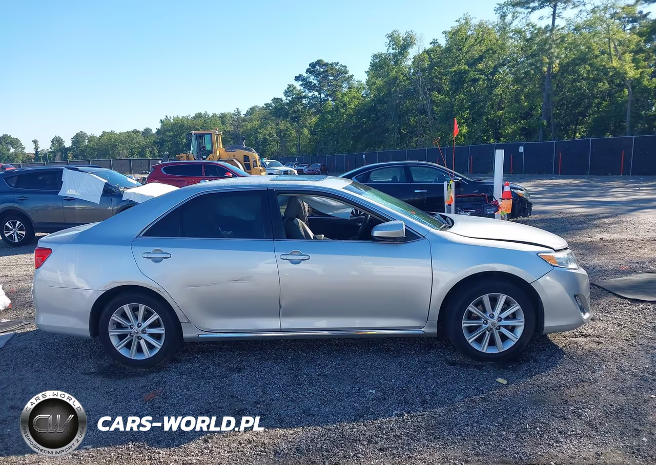 2013 Toyota Camry Xle VIN:4T4BF1FK7DR325038 - 14
