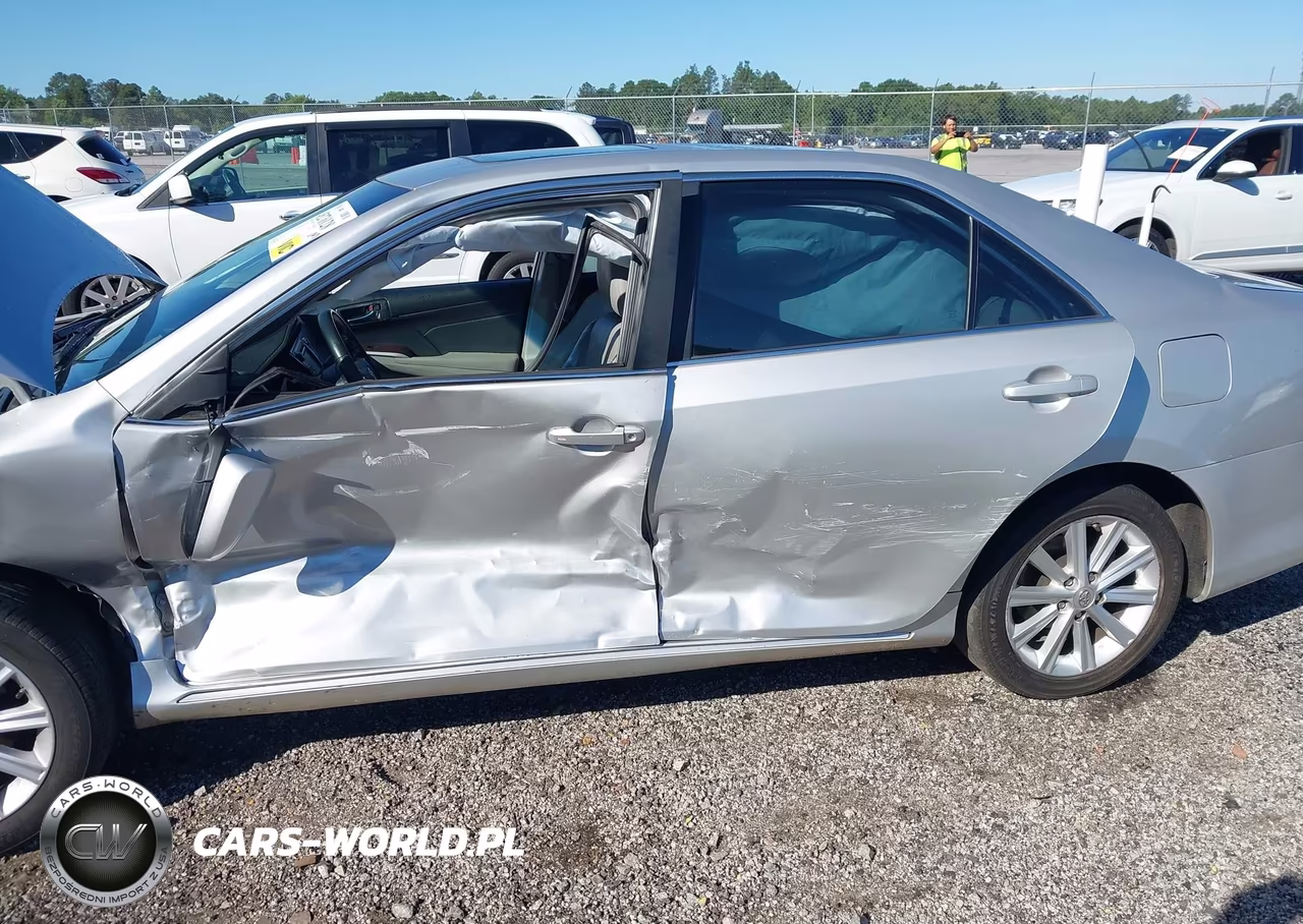 2013 Toyota Camry Xle VIN:4T4BF1FK7DR325038 - 6