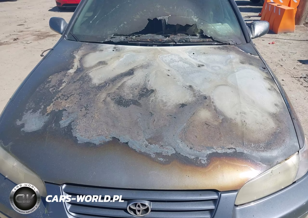 1998 Toyota Camry Le V6 VIN:4T1BF28KXWU049048 - 10
