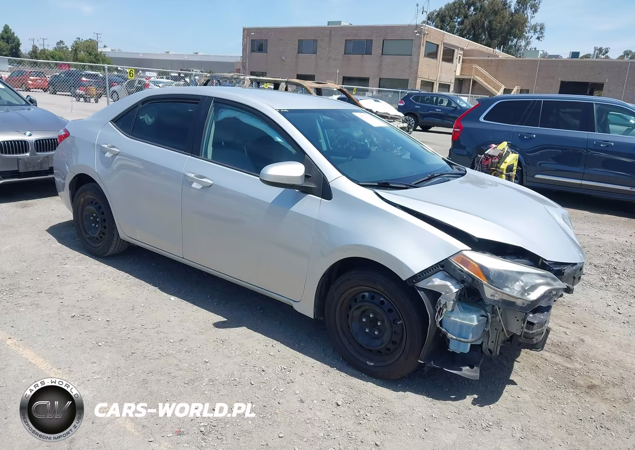 2015 Toyota Corolla Le – zdjęcie 1 z 17