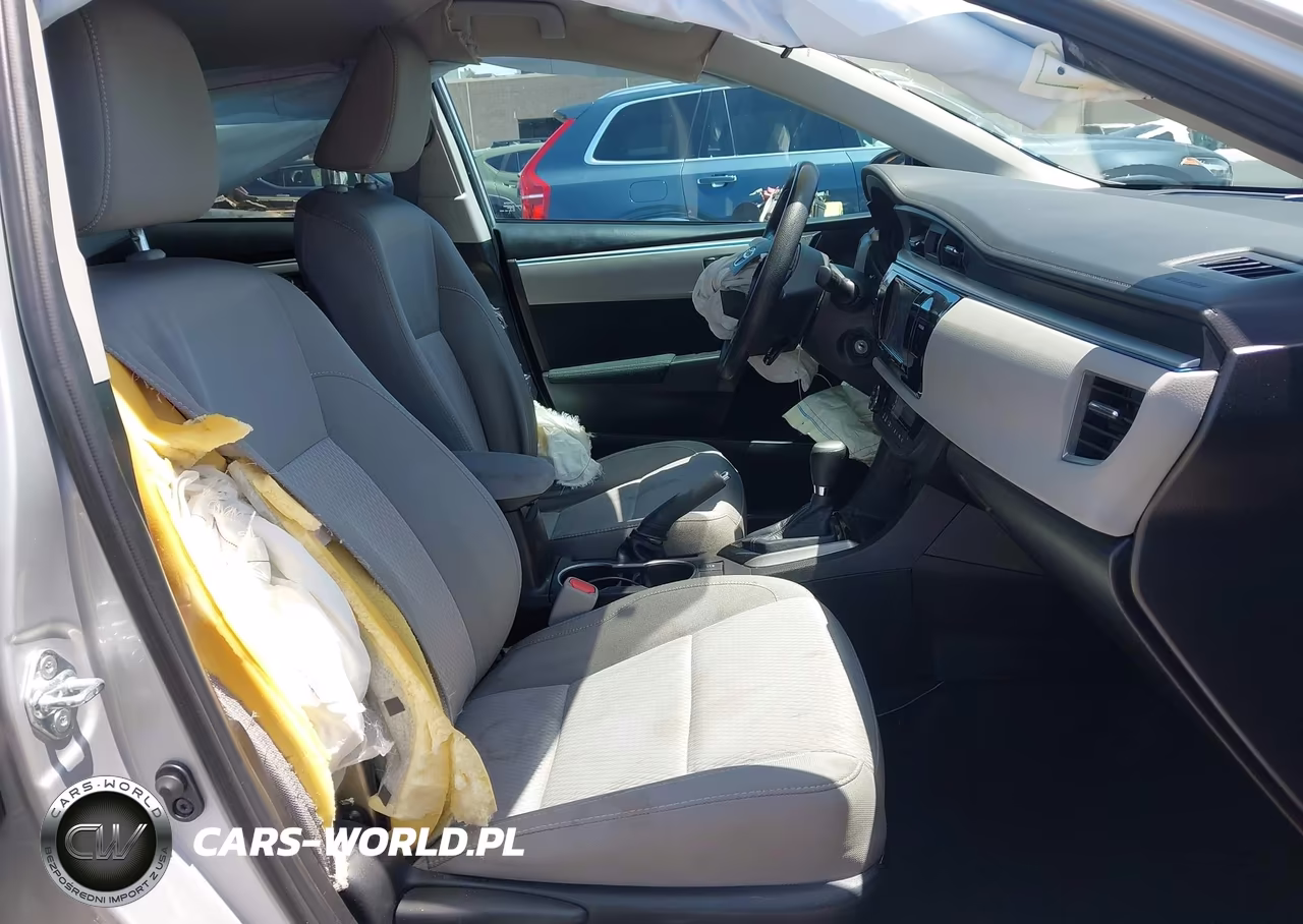 2015 Toyota Corolla Le VIN:5YFBURHE9FP326556 - 5