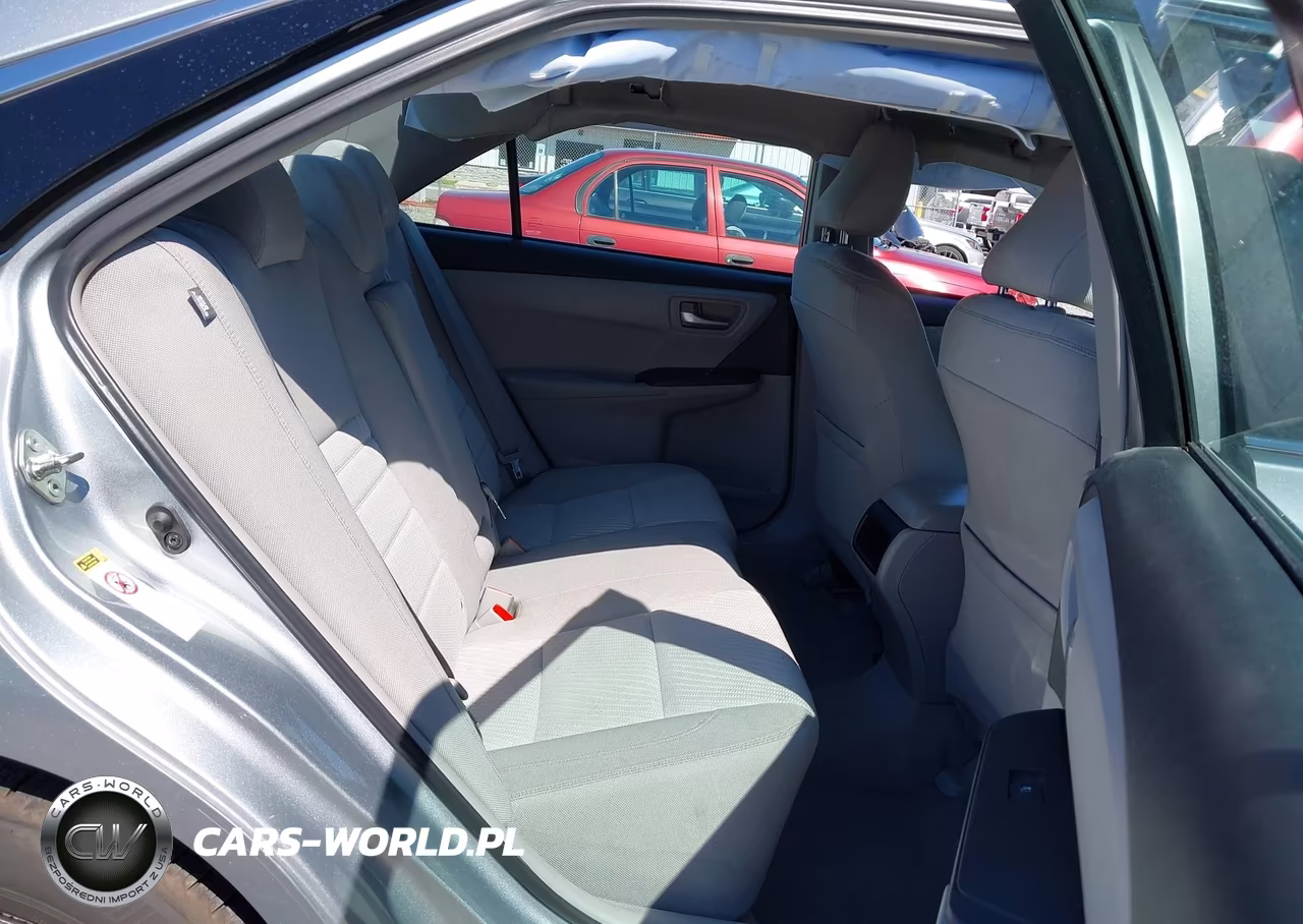 2015 Toyota Camry Le VIN:4T4BF1FK3FR473903 - 14