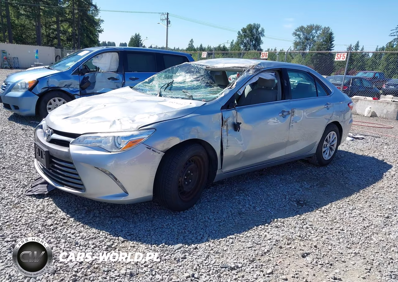 2015 Toyota Camry Le VIN:4T4BF1FK3FR473903 - 2