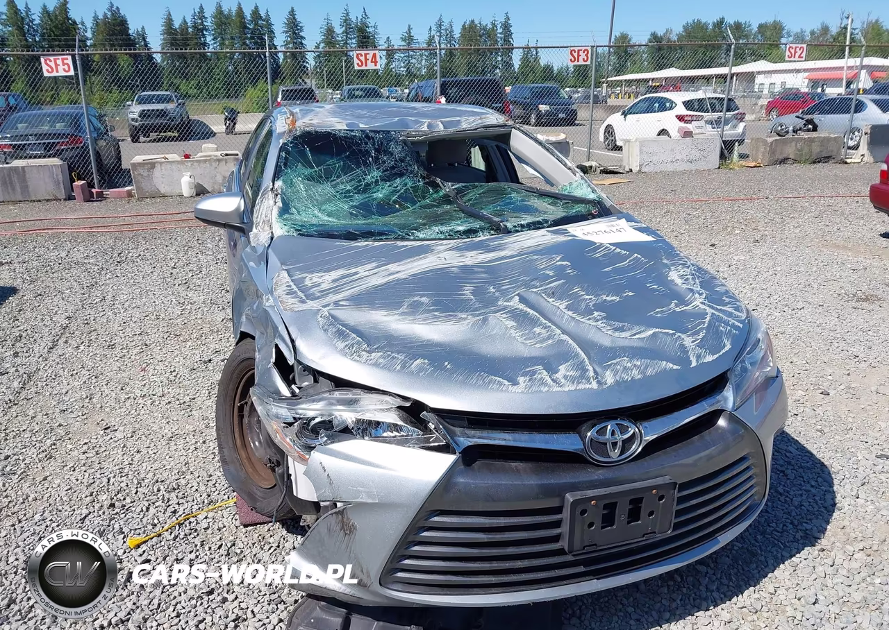 2015 Toyota Camry Le VIN:4T4BF1FK3FR473903 - 6