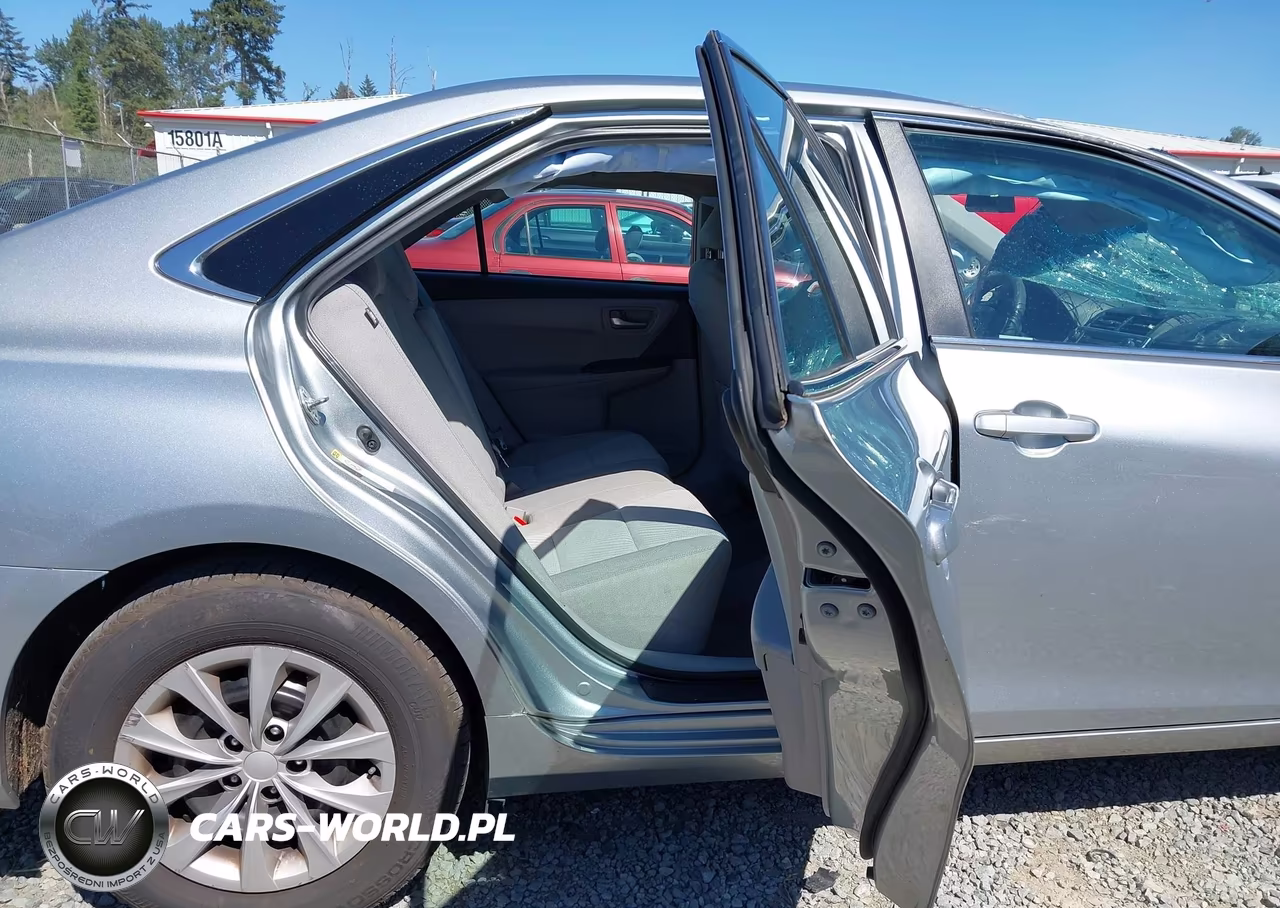 2015 Toyota Camry Le VIN:4T4BF1FK3FR473903 - 8