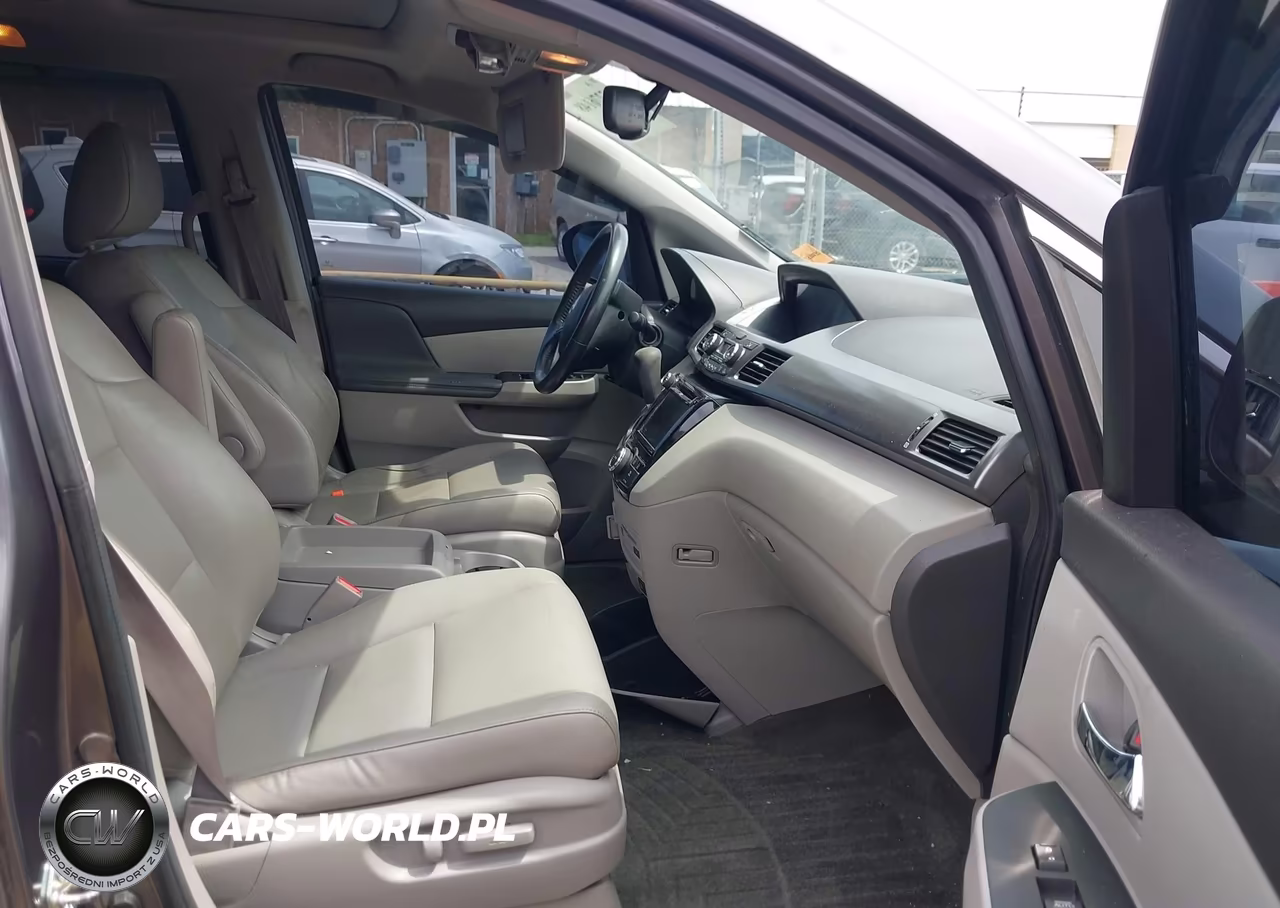 2015 Honda Odyssey Ex-L VIN:5FNRL5H69FB046103 - 5