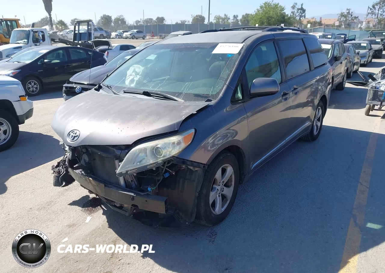 2011 Toyota Sienna Le V6 VIN:5TDKK3DC1BS150353 - 2