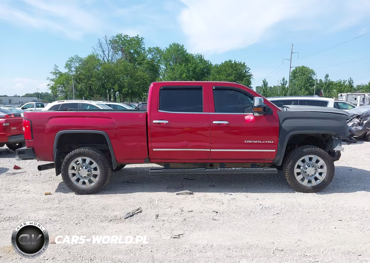 2018 GMC Sierra 2500Hd Denali VIN:1GT12UEY3JF164748 - 13